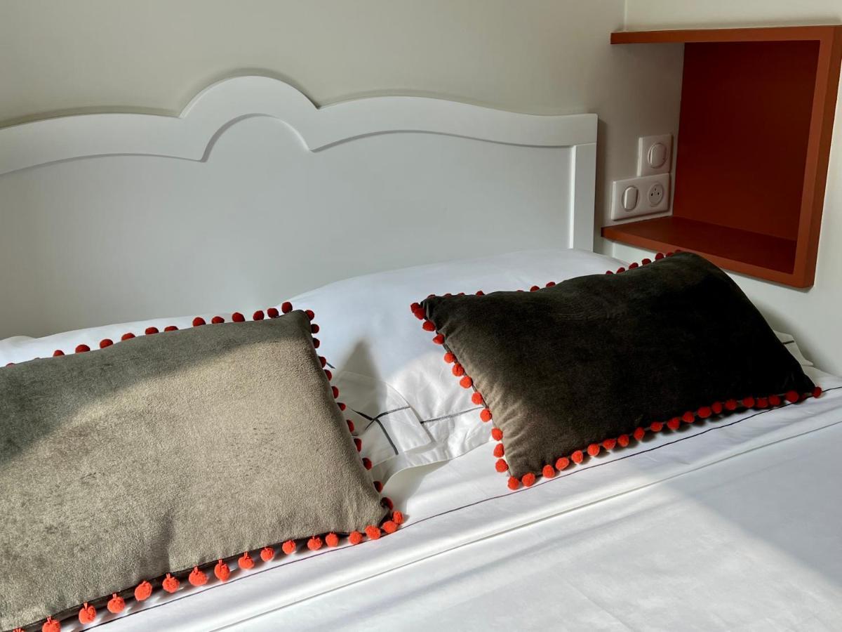 Bed and Breakfast Les Petits Volets 2 Антиб Экстерьер фото